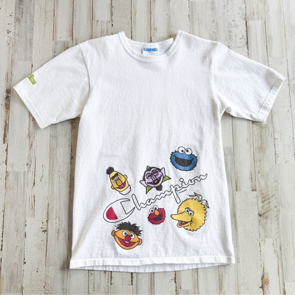 Sesame Street X Champion White Graphic T-shirt Mens Adult (runs slim like XS ?)